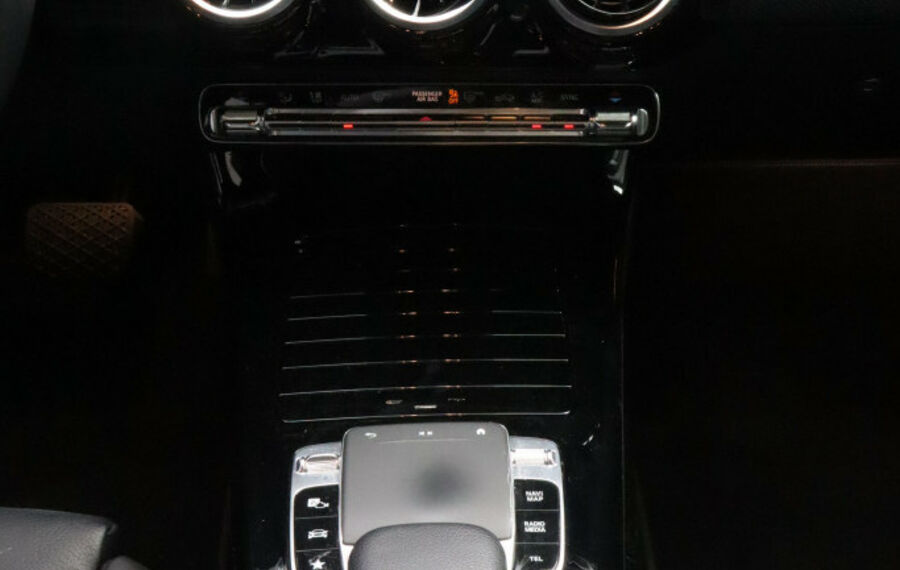 Mercedes-Benz A 200 7G-DCT Progressive NAV+PANO+18ZO+KAMERA+SH