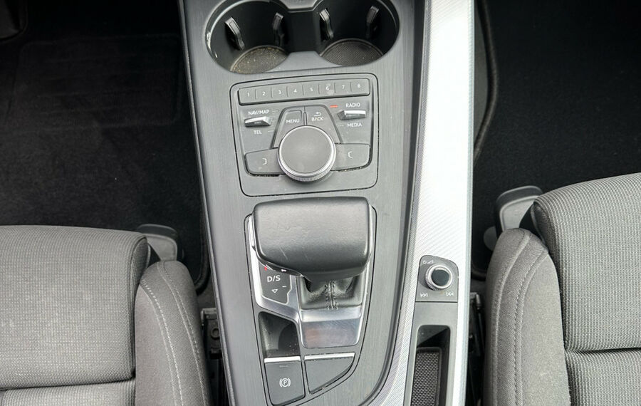Audi A5 40 TDI S-Line Aut. NAV+LED+ACC+AHK+19ZOLL+1HD
