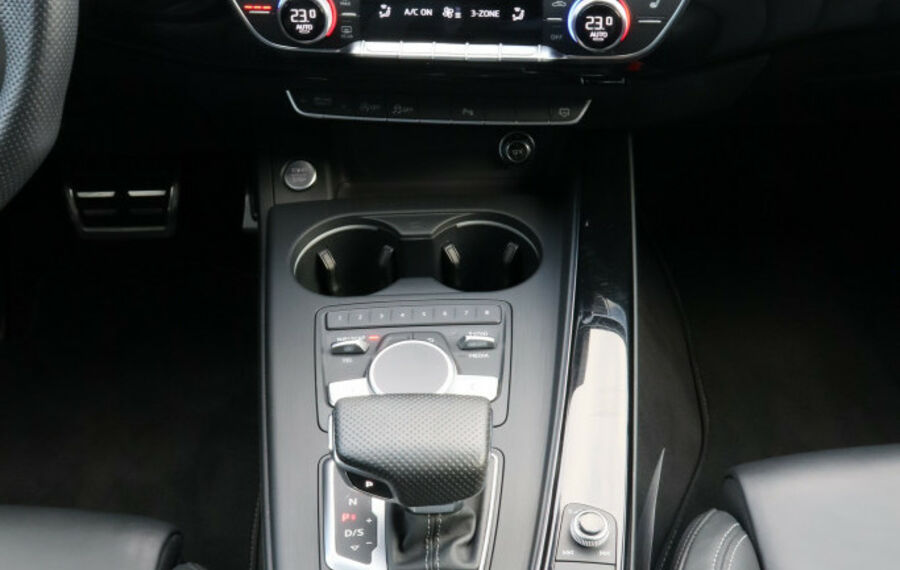 Audi A4 Avant 40 TDI Quattro S-Line NAV+LED+AHK+PANO