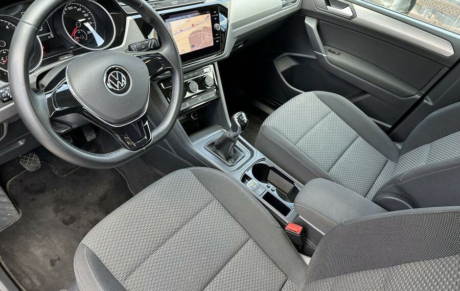 VW Touran 2.0 TDI Comfortline NAV+BLUETOOTH+DAB+1HD