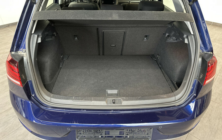 VW Golf 1.6 TDI Comfortline NAV+AHK+ACC+BLUETOOTH  
