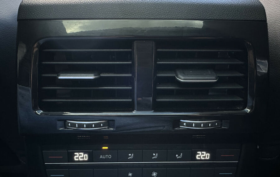 VW Touareg R-Line 4Motion NAV+LED+PANO+LUFTFEDERUNG