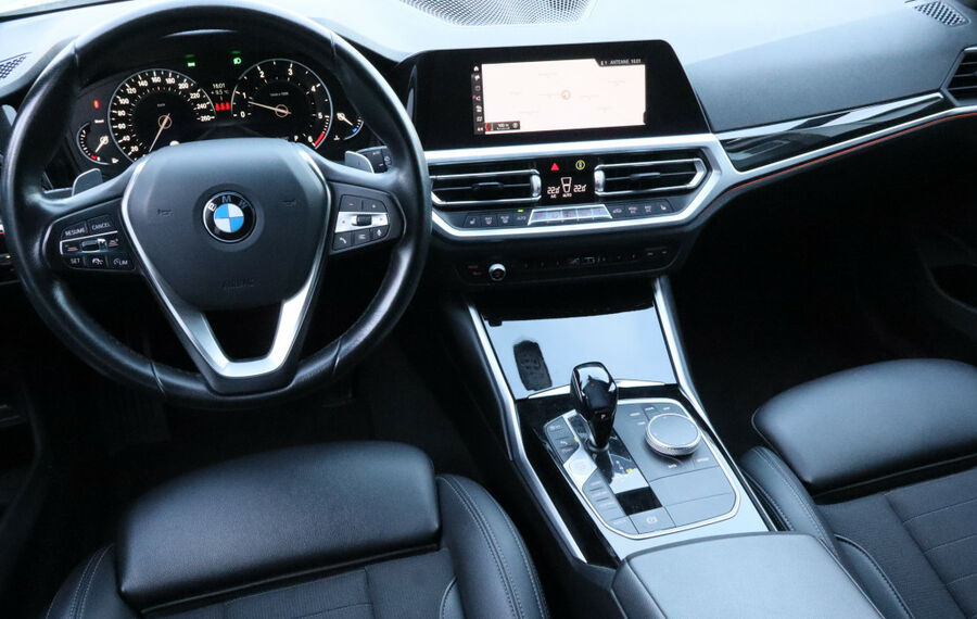 BMW 330d Touring Sport-Line NAV+LED+ACC+LIVE-COCKPIT