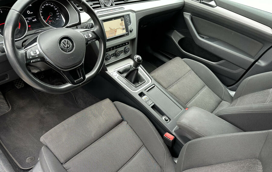 VW Passat Variant 2.0 TDI CL NAV+SHZ+APS+ACC+BLUETOOTH