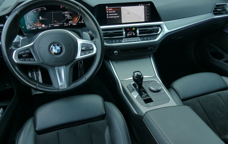 BMW 320d Touring M-Sport NAV+LED+HEAD-UP+LIVECOCKPIT