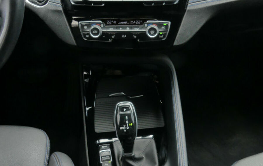 BMW X2 xDrive25d M-Sport NAV+LED+KAMERA+20ZOLL+SHZ