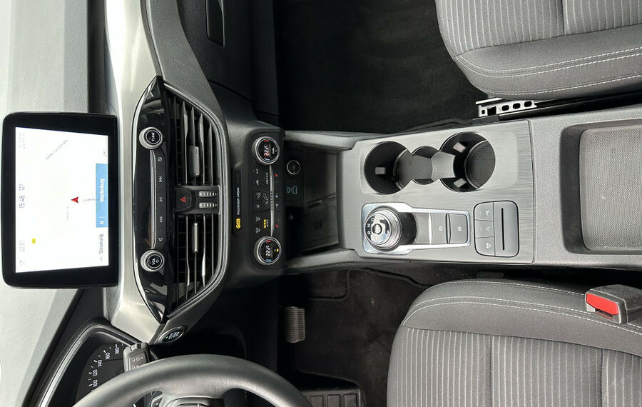 Ford Kuga 2.0 EB Aut 4x4 Titanium NAV+LED+AHK+HUD+SHZ