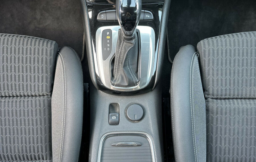 Opel Astra SpT 1.4 Turbo Aut. Elegance NAV+LED+ACC+SH