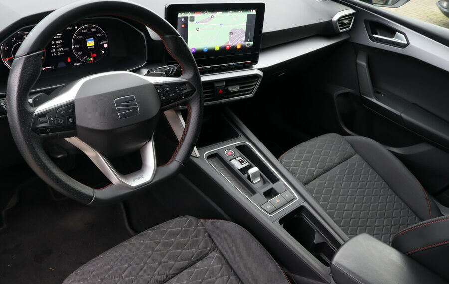 Seat Leon ST 2.0 TDI DSG 4Drive FR NAV+LED+ACC+VCOCK