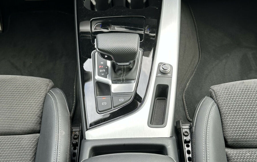 Audi A4 Avant 40 TDI S-Tronic S-Line NAV+LED+KAM+HUD 
