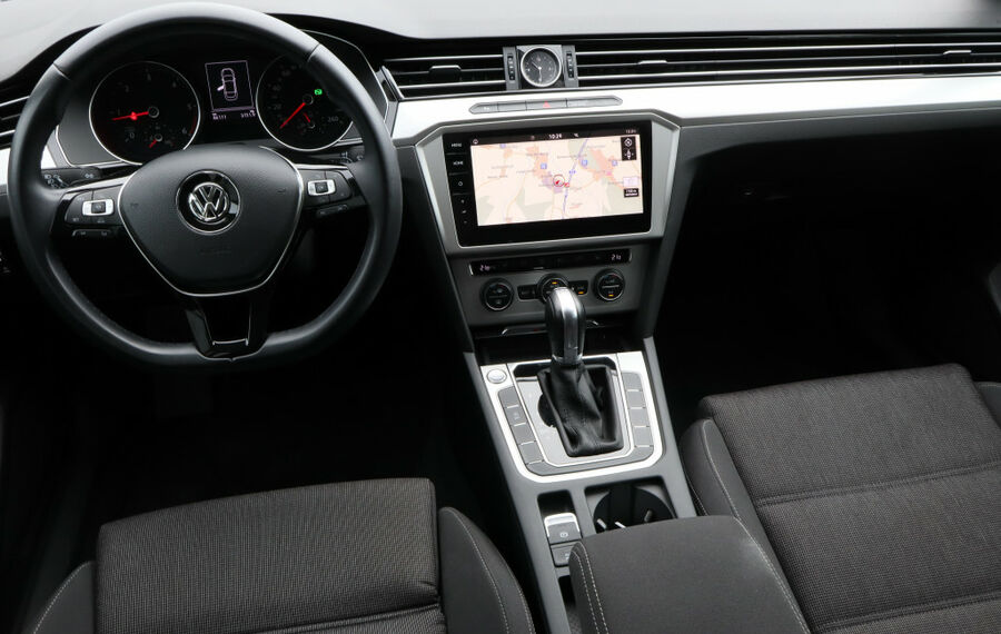 VW Passat 2.0 TDI DSG 4M CL 4M NAV+LED+ACC+CARPLAY