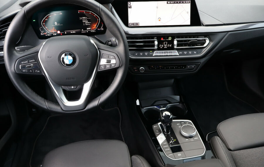 BMW 120d Sport Line Aut. NAV+LED+HEAD-UP+17ZOLL+WLAN