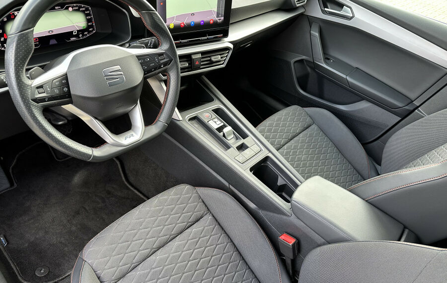 Seat Leon SpT 2.0 TDI DSG FR 4D NAV+LED+KAM+CARPLAY
