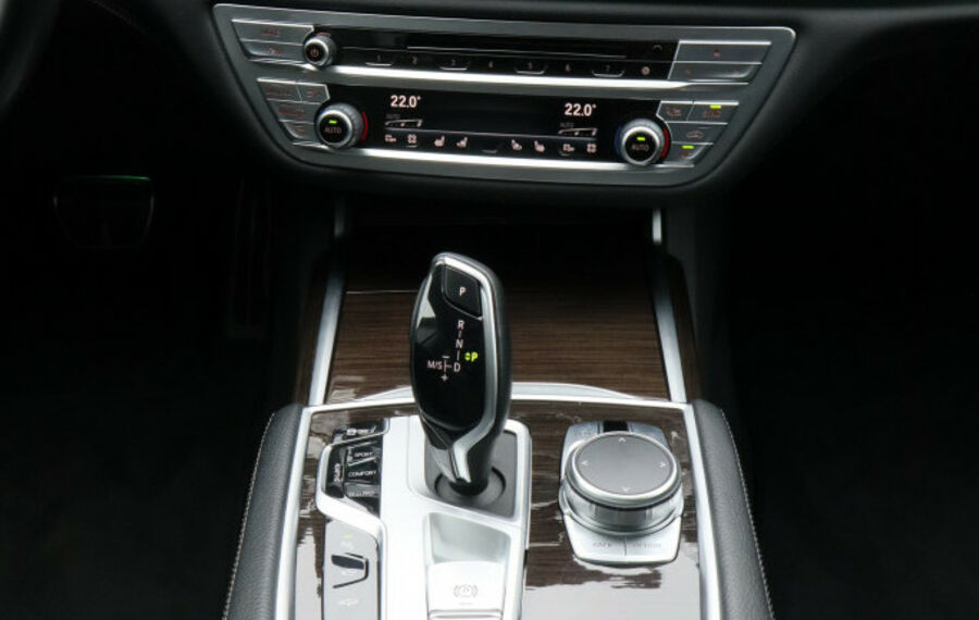 BMW 730d xDrive G11 NAV+LASER+GLASDACH+DAP+HEAD-UP