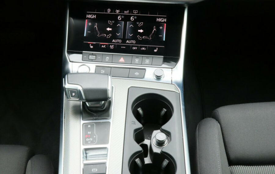 Audi A6 Avant 40 TDI S-Line NAV+LED+ACC+PANO+VCOCKPIT