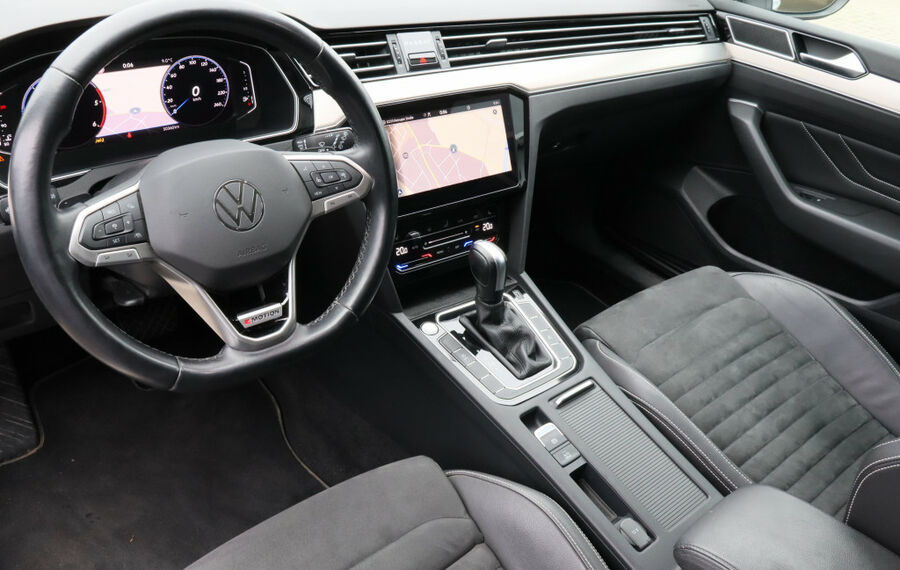 VW Passat Variant 2.0 TDI 4M Elegance NAV+LED+AHK