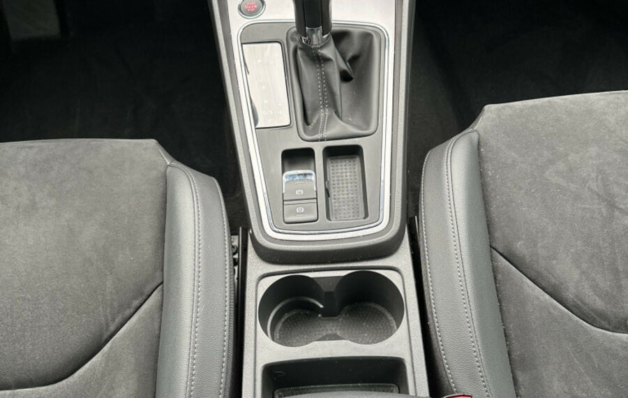 Seat Leon 2.0 TDI DSG Xcellence NAV+LED+ACC+CARPLAY  