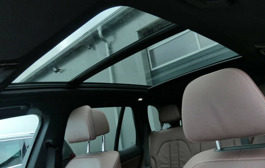 BMW X5 xDrive45e M-Sport NAV+LASER+PANO+HUD+H&K+E6D