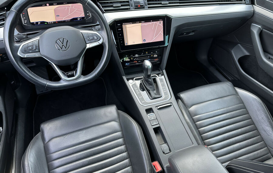 VW Passat Variant 2.0 TDI DSG R-Line NAV+LED+AHK+PP